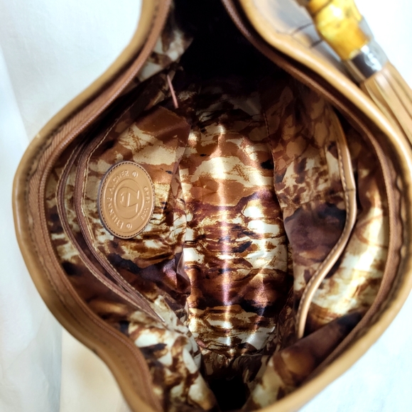 Etienne Aigner Genuine Leather Shoulder Bag EUC ❤️ - Picture 13 of 14